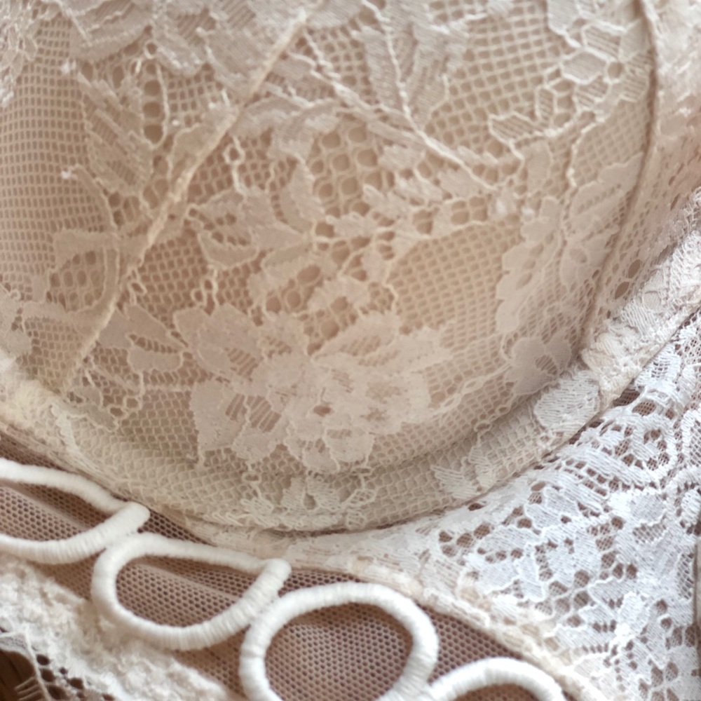 Victoria’s Secret Strapless Bra